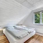 3 Bedroom Lovely Home In Blavand